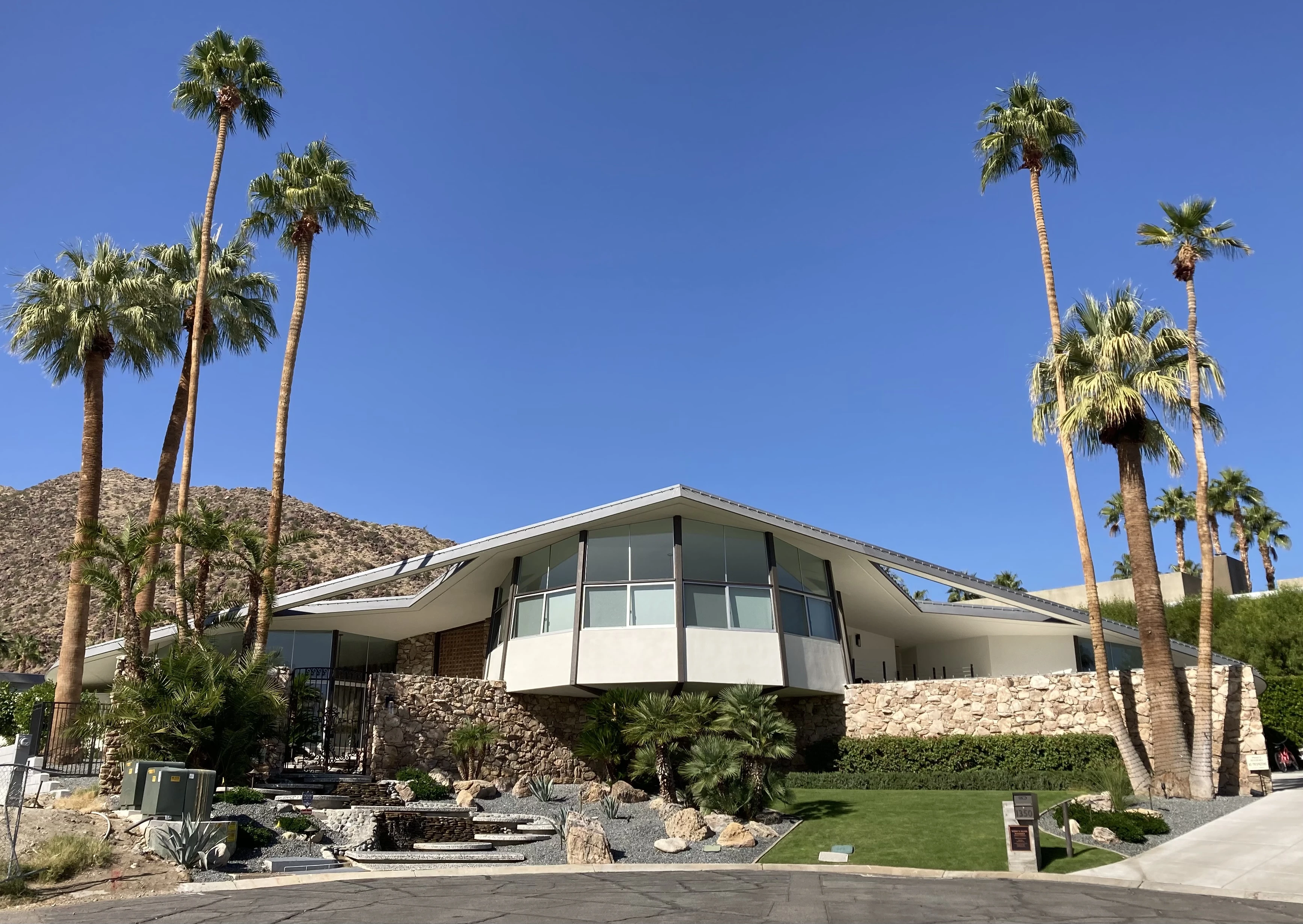 Front view of the 'House of Tomorrow' in Palm Springs where Elvis Presley honeymooned