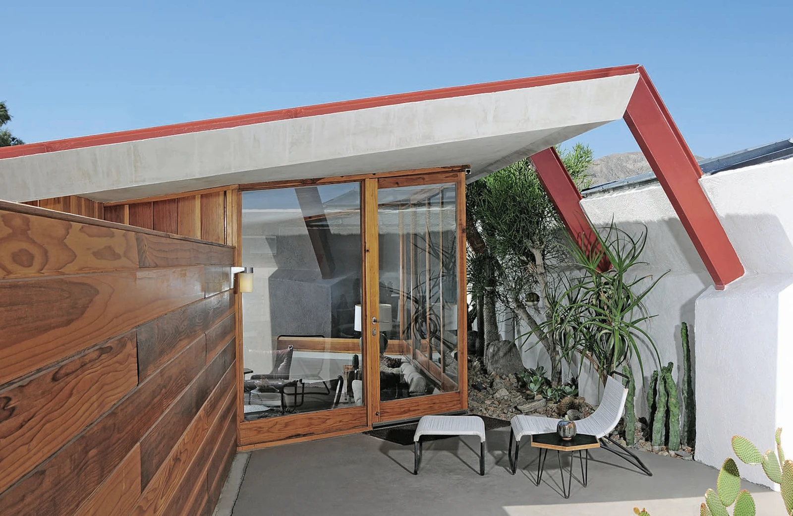 Entryway to the Hotel Lautner building designed by John Lautner in Desert Hot Springs