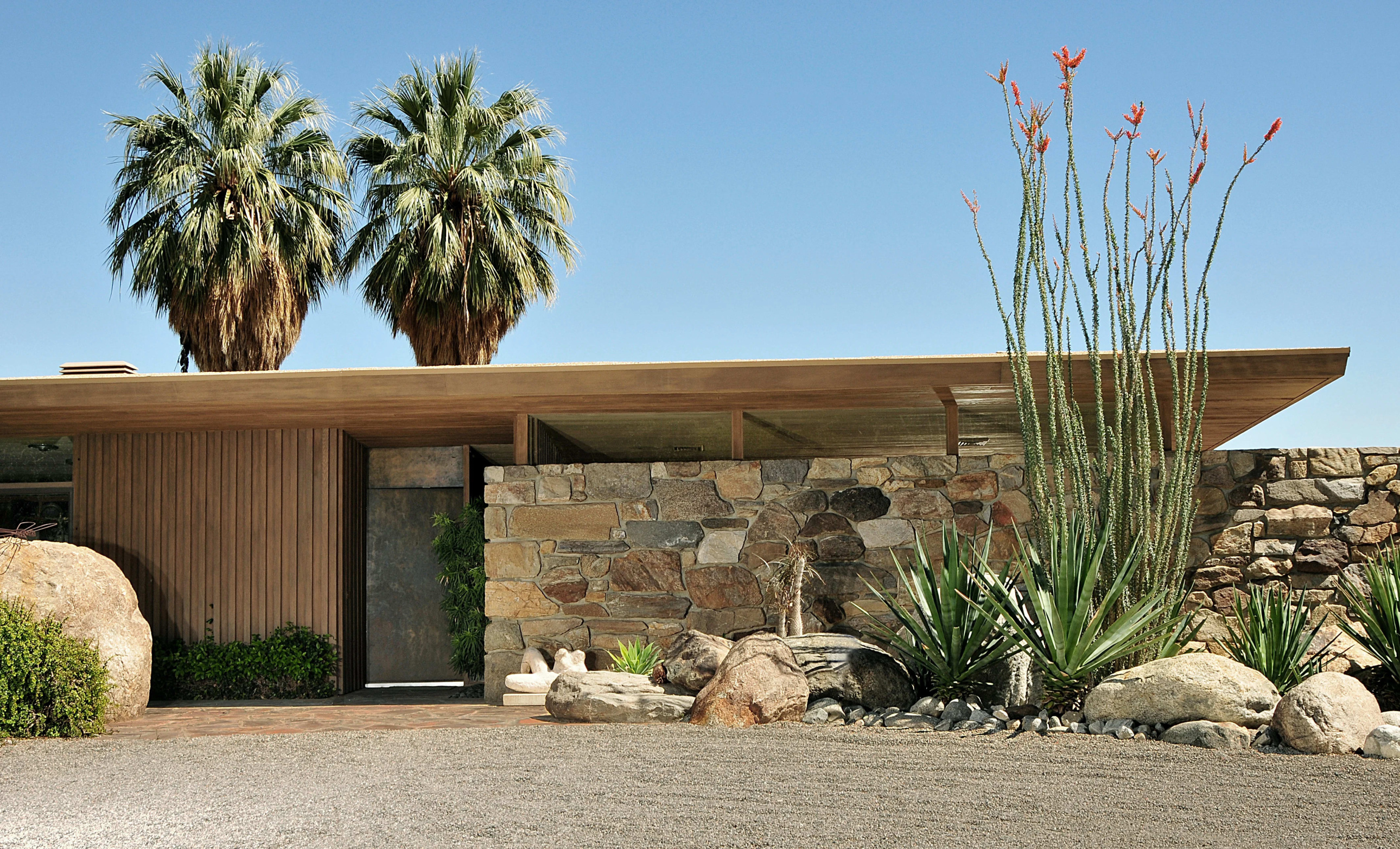 TREDI INTERIORS at the Crossroads of Desert Modern Architecture